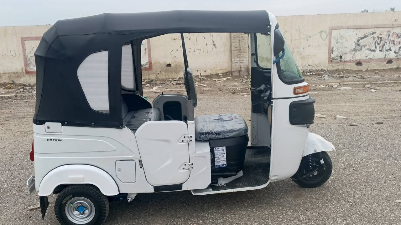 السلام عليكم تكتك للبيع موديل 22شهر 7رقم وسنويه تحويل ثاني يوم الكشر كفاله بس دوس العنوان بغداد حي طارق ***********
