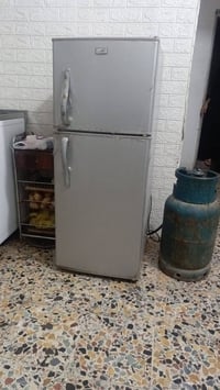 ثلاجه البيع حجم 5 نظيفه مداخله مصلح امانة الله مستعجل على بيعته 150 بي...
