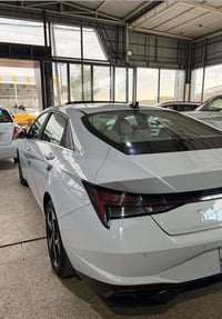 Hyundai Elantra 2021 هيونداي النترا  2021 خليجي فول  مكينة ٢٠ اللون اب...