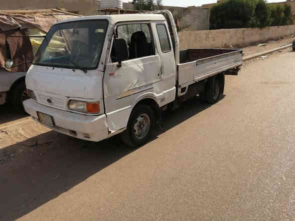 سلام عليكم كية موديل ٩٦ رقم صدامي مكينه وكر  واكسن شر ط مكني ناصريه السعر ٢٠ به مجال ***********
