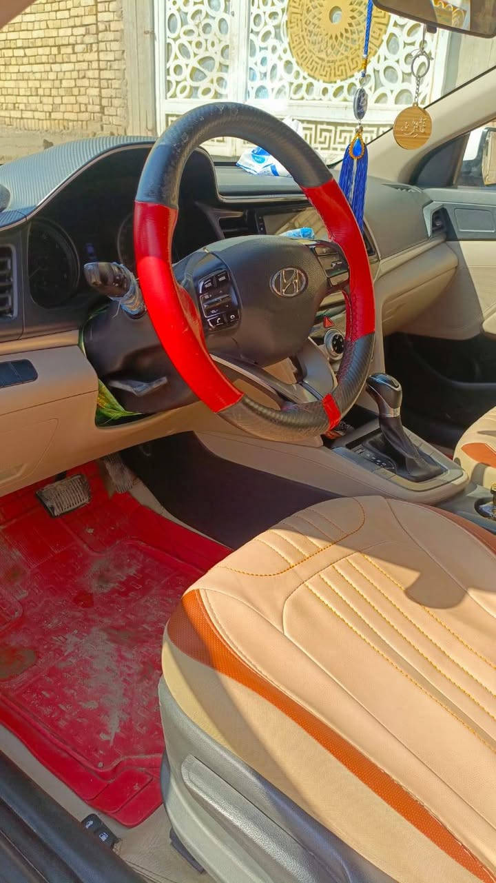 السلام عليكم النترا موديل ١٩ رقم بغداد انكليزي باسمي مكينه ٢٠٠٠ دوش شرط كير وحداديه وتبريد كفاله عامه العنوان ذي قار شطره اخوان مكلف بنشر  اتصال على صاحب السياره *********** سعر ١٥٥ بيه مجال للشراي
