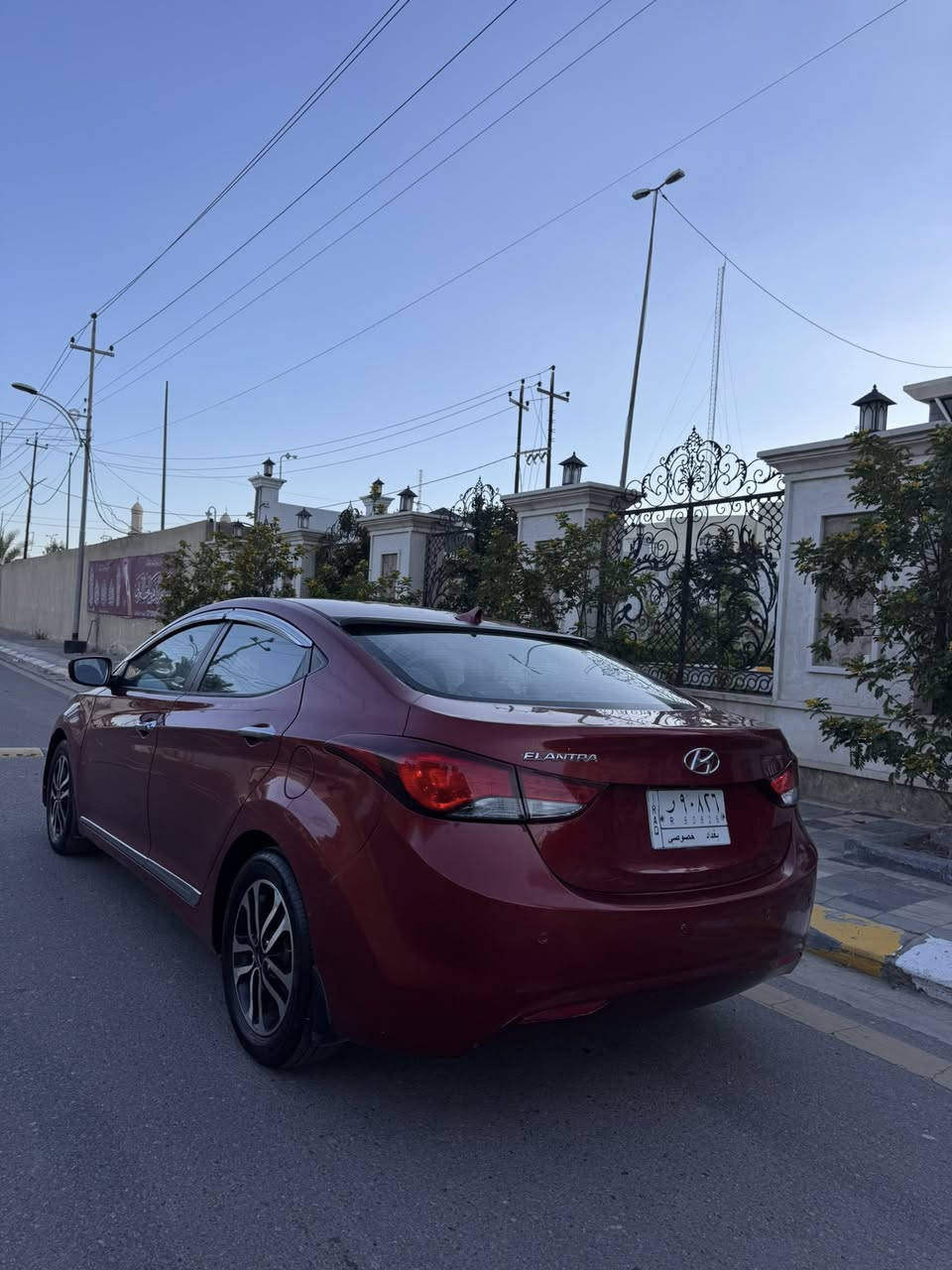 شبابنا الطيبين افتح الفيديو حتى تعرف كل تفاصيل السياره لانو أنتوا أصحاب طريق بعيد والنجاة في الصدق  
النترا 2013 كندي رقم بغداد ألماني حساسات بالدعاميه شاشه وكامره
تبريد جديد ادامه كامله بلكات مكينه 1800دوش المرغوب نورلات فيت بم كلها جديد سياره كولش نظيفه بالعافيه على الي ياخذها بيها طخه بسيطه وصبغ جاملغ امامي ايمن وسحبت وياه البنيد توحيد لون 
مكانها الفلوجة 

السعر 105

***********
***********
***********
