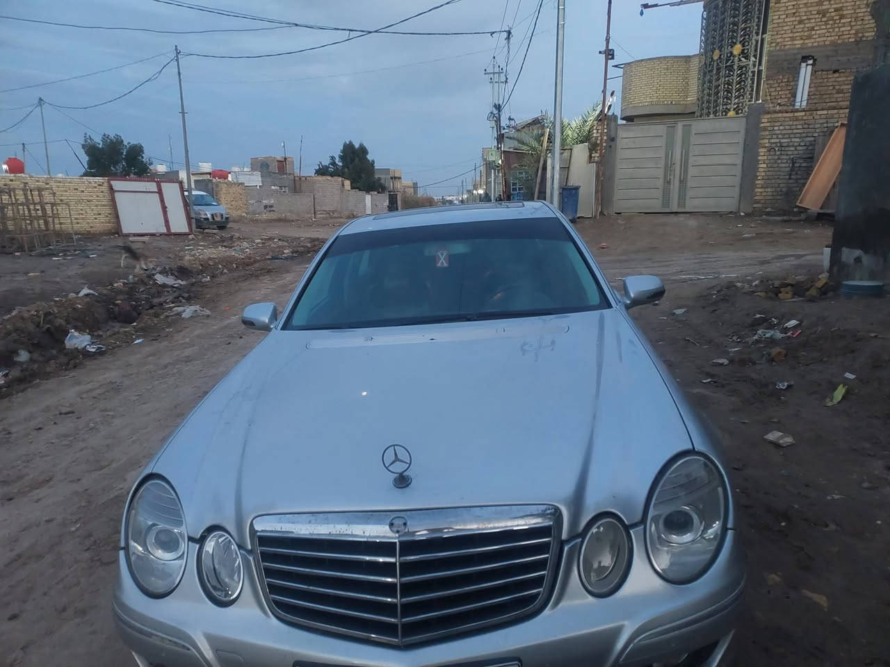 للبيع مارسيدس e200  موديل  2008  رقم أربيل  سيارة جاهزة من كلشي
تحويل او وكالة  فتحت سقف  كشنات جلد كهرباء شاشة عرض محرك بلادي ٤ سلندر  توربو  السعر 135   وبيها مجال 
للاستفسار *********** 
غير متواجد على الفيس
