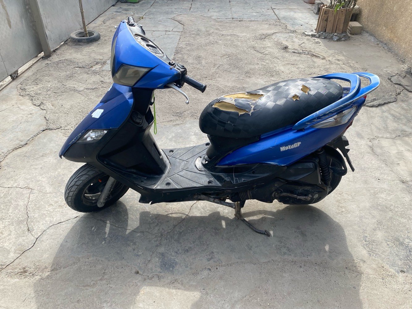 العنوان بغداد الكماليه
دراجه نضيفه 