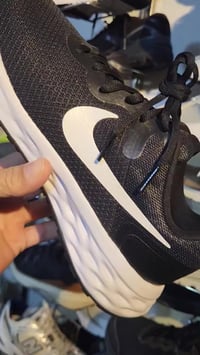 نايك رننك • غير مستخدم • ٤٢