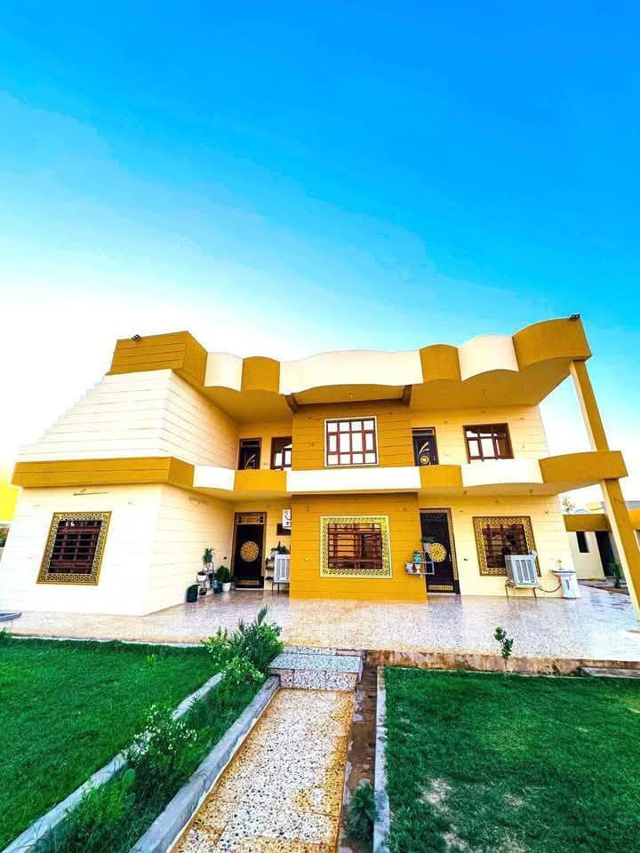 السلام عليكم صبغ داخل خارج بيوت جدران شغل درجه اولى سبق وسنفره وطلس هذا شغلنا شبابيك وتنظيف وسبق شغل كله درجه اولى للاتصال والاستفسار هذا الرقم ***********
