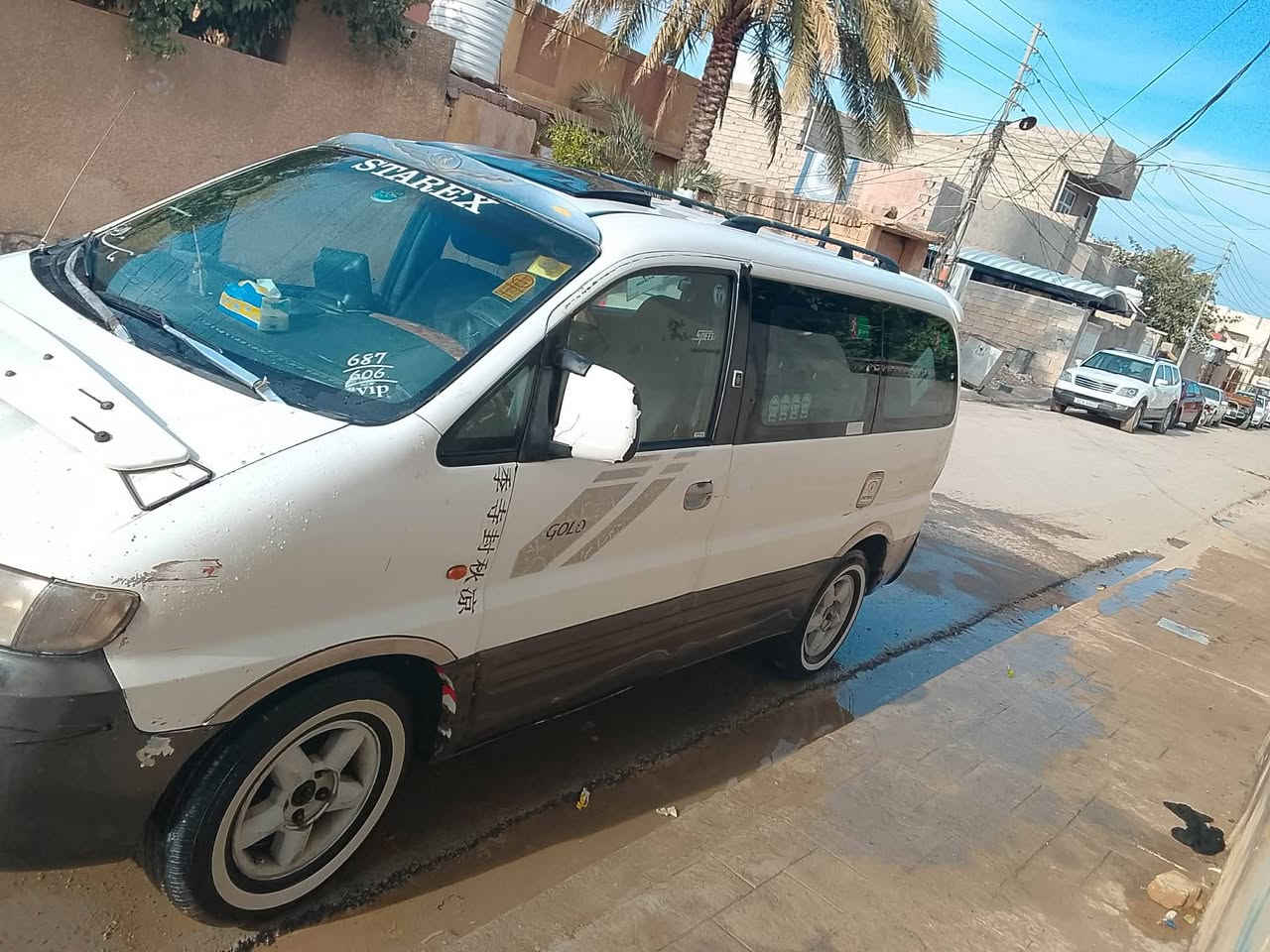 السلام عليكم سيارة استاركس بترة خصوصي ديالى ٢٠٠١ ٨راكب سيارة جاهزه سنوية لل٢٩ شرط التحويل محرك كير صدر خيرمن الله مكفولات غرفتها بلاد حلوة شاشة كامرة تخم تاير نضيف سيارة بدون معجون مصبوغة قرار مرور شاصي ابلادي بي فطر عل الغلاف الخارجي فقط السعر ٦٧بيه مجال المكان بعقوبة ناحية كنعان للاتصال ***********بيع اومراوس
