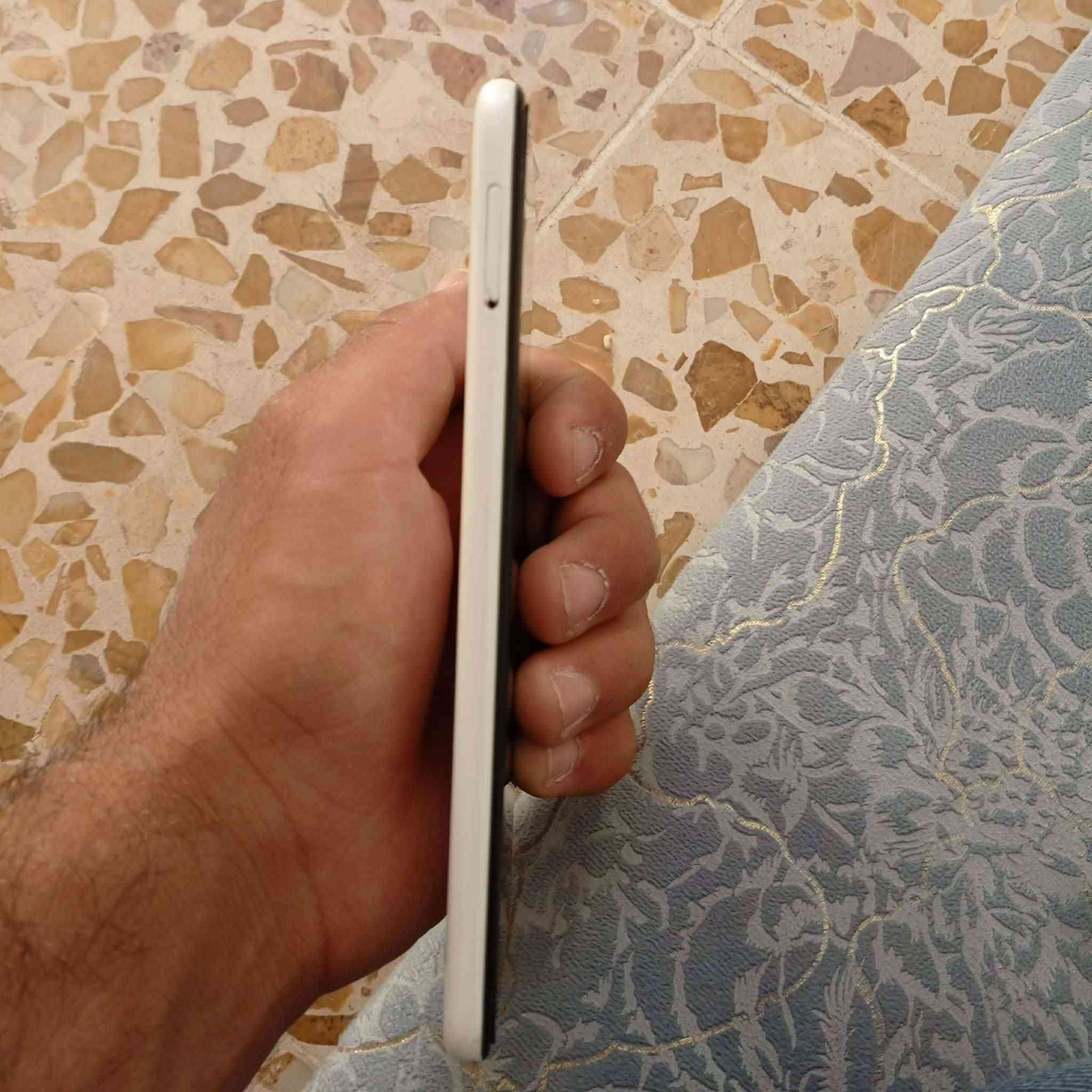 سلام عليكم  
موبايل لبيع c11 النضافه 90/100 
السعر 100 وبي مجال شي قليل 
الاستفسار اتصال ع هاذا الرقم 
*********** كورك
