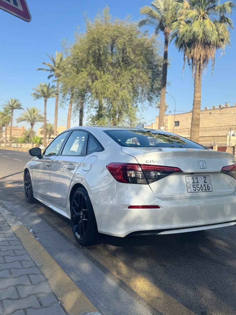 سلام عليكم ورحمة الله 
هوندا سفك  بدون دواخل قطعتين صبغ
موديل2023 ماشيه 41 ميل جديده استخدام شخصي
السعر145 وبيه مجال بغداد الكرخ شارع حيفه
رقم بغداد 
محرك 2000
‏‪***********‬‏
الضرر بلمنشور
