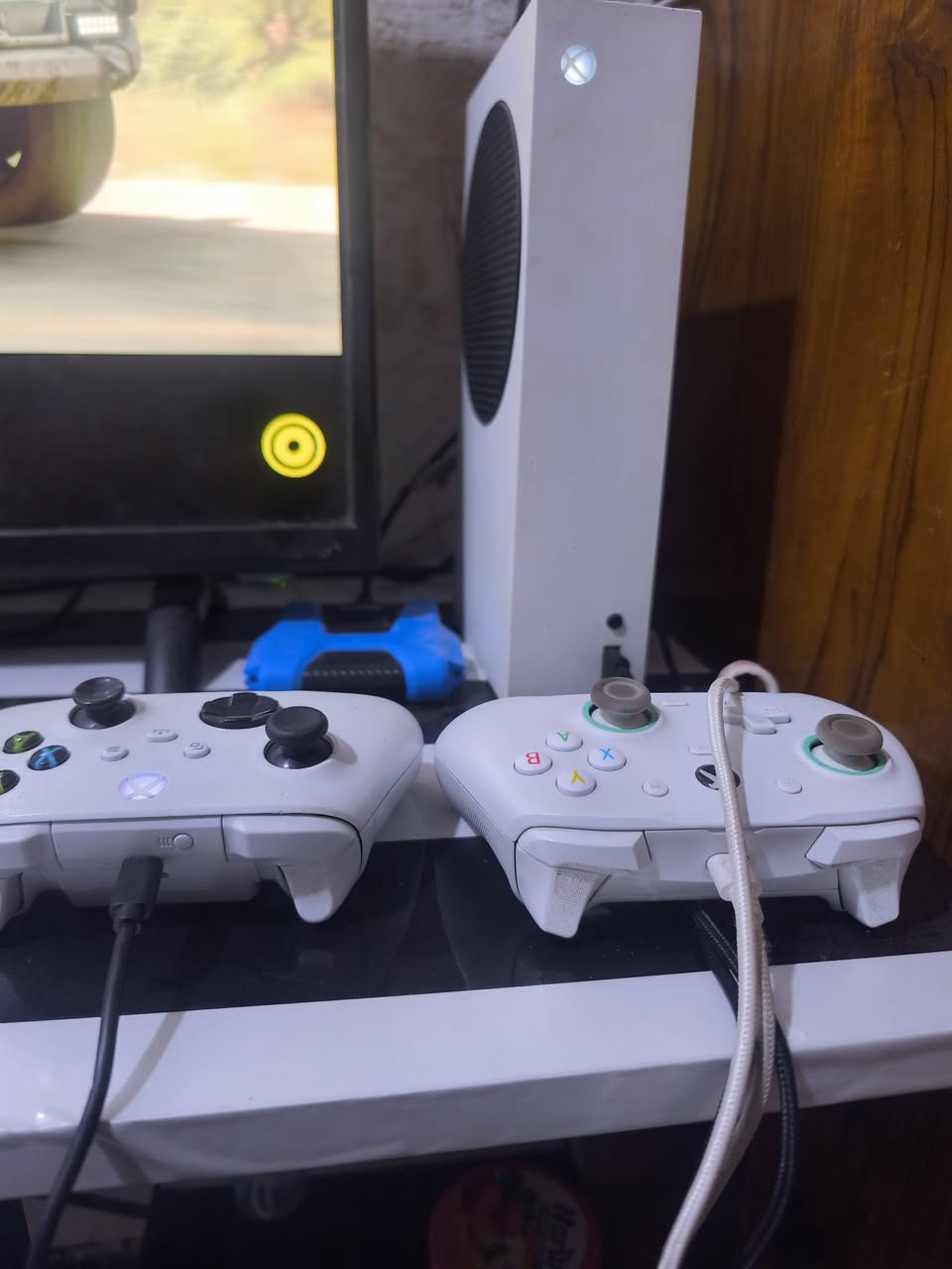 السلام عليكم
اكس بوكس سيريس اس كامل الملحقات اصلية  مع جوستك اصلية و جوستك كيم سير مع هارد 1 تيرا مع حساب بي 6 لعبات 
الالعاب المملوكة 
1. FORZA HORIZON 5
2 .  THE ROAD TRUCK SIMULATOR
3 . RESIDENT EVIL 4
4 .  TAXI LIFE 
5 .  GHOST RECON LAND
6 .  GHOST RECON breakpoint
بقية الالعاب الا كيم باس 
السعر 430 وبي مجال بسيط


**إذا كنت صاحب هذا الإعلان وتريد حذفه لأي سبب، رجاءا أرسل رسالة إلى الدعم الفني**