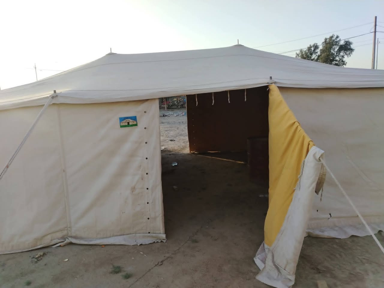 خيمه صباحيه الاصليه نضيفه قياس ٩ب٥ المكان السماوه قضاء الخضر للأستفسار الاتصال على الرقم ***********
