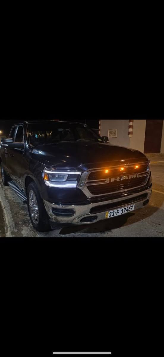 بسم الله الرحمان الرحيم
دودج رام ٢٠٢٢ فئه BIG horn
٦ سلندر ايتورك
ماشيه ٥١ الف
تايرات جديده صدر جديد 
عليها دمام من سوني
عليها محجر راف كانتري
معربه السياره
مبرمجه على البانزين العادي
دواسات راف كانتري
صدر السياره مجرد يتشحم ما يتبدل لان من راف كانتري 
السعر ٢٥٠ للبيع او مراوس
جهت البدي اليمين موضحه بلصور مصبوغه والبنيد مرشوش كلير


**إذا كنت صاحب هذا الإعلان وتريد حذفه لأي سبب، رجاءا أرسل رسالة إلى الدعم الفني**