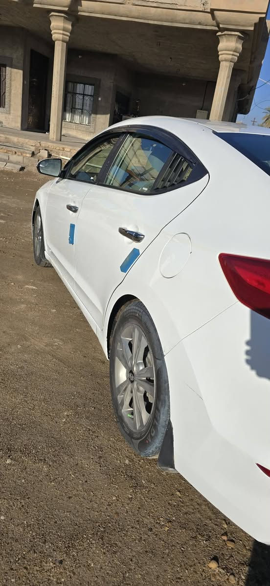 سيارة النترا للبيع موديل 2017
سيارة بيه قطعتين وصبغ بالتكمه الاماميهسيارة النترا للبيع موديل  أثر جراد
سياره رقمه اربيل وسياره بيه خيط بخار
معروضه ب 120 وبيه مجال تفاصيل اكثر اتصل على الرقم ***********
