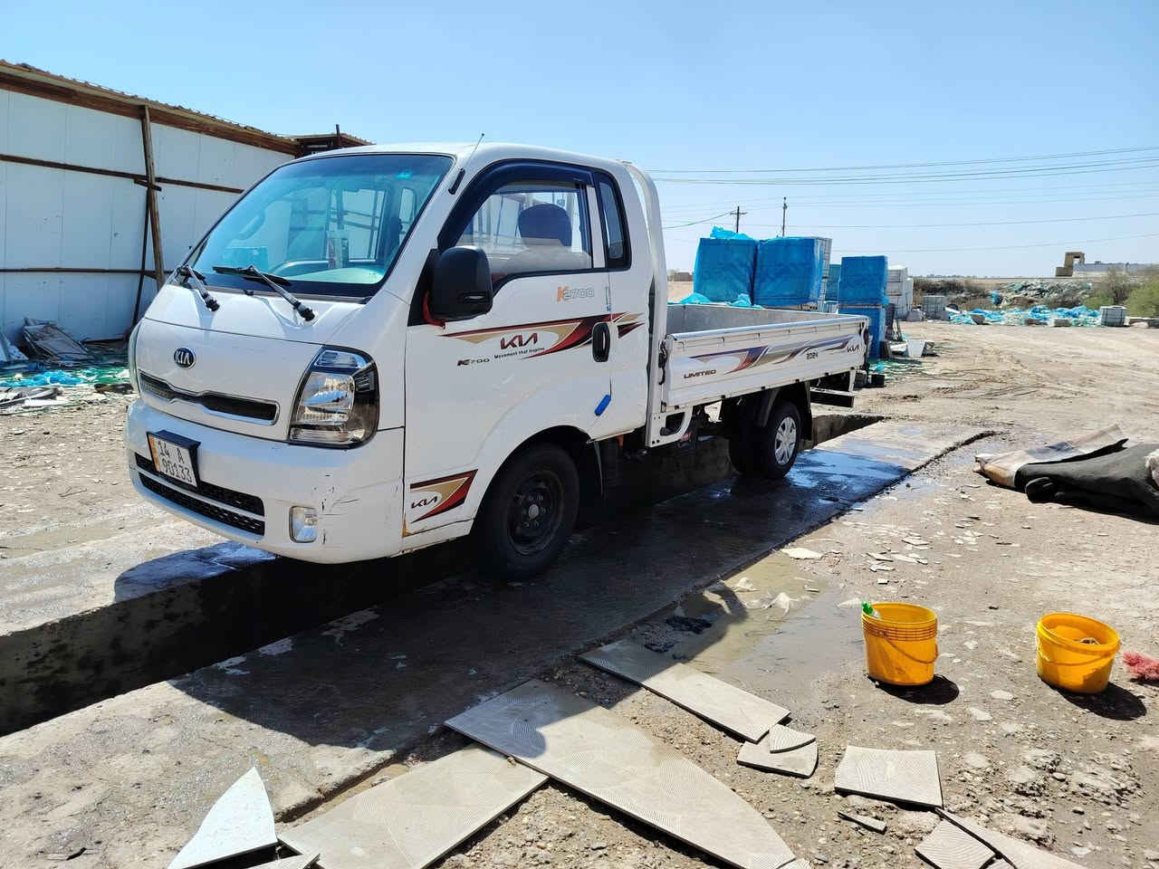 سلام عليكم كيا حمل موديل ٢٠ تحويل ثاني يوم سنويه مجدد رقم انكليزي مكان ذي قار سوق الشيوخ رقم ***********
