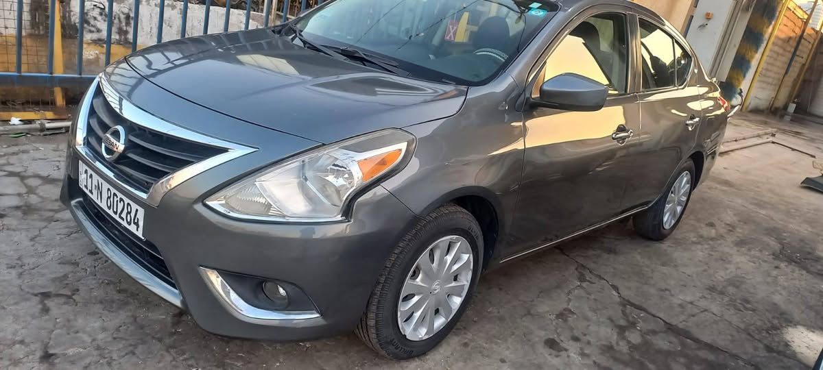 السلام عليكم
نيسان فيرسا موديل 2018
رفم بغداد 

حادثه موضح بلصور مبدل بنيد وجاملغ ايمن وايسر امامي

السياره جاهزه وشغاله 

مكان السباره حي الجامعه

السعر 100 وبيه مجال 

***********

