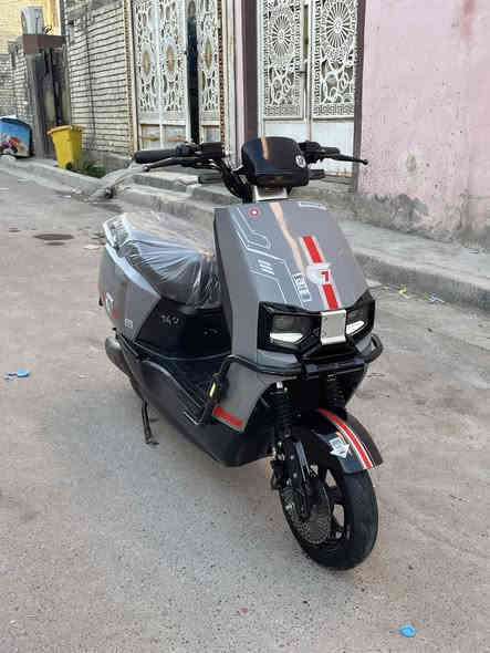 السلام عليكم دراجة شحن 2025 
6 بطاريات جدد 
نضام بارك 
نضام R
منفذ شحن يوسبي 
قفل ستيرن 
دبل اشاره 
السعر 600 وبيها مجال 
العنوان بغداد بلديات 
الرقم ***********
