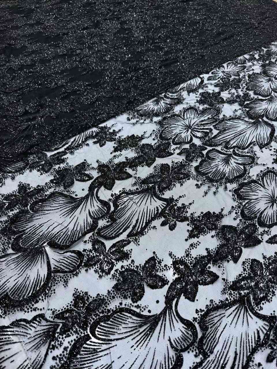 يتوفر لدينا تول وبدلات عرايس 
يوجد توصيل جميع محافظات العراق 
تواصل واتساب ***********
