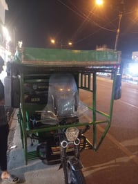 قمريه للبيع 07517494988