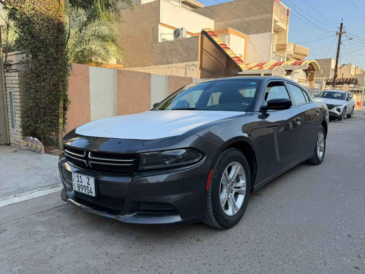 سلام علكيم
للبيع جارجر مديل 2023 اصل 
وارد أمريكي حادثه تبديل باب الصدر نفس الون ،وحافت البنيد بارد فقط 
بدون دواخل بدون ايرباك كفاله كفاله من الصبغ 
كير مكينه حداديه سياره كلهن كفاله شرط الفحص 
سياره استخدام شخصي ماشيه 59
مكانه بغداد الأمين 
للاتصال ‭***********‬
وسعرا 235 وبيه مجال انشالله
