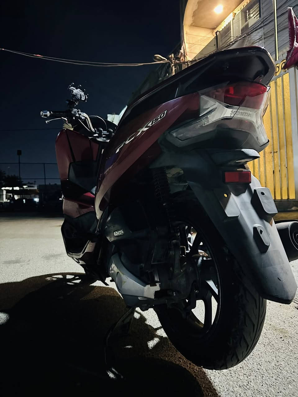 ‏سلام عليكم PCX￼للبيع مكينة كفرات كفالة دراجة إست كهربائي دراجة نظيفة مكان بغداد كاظمية السعر 14 الرقم ***********￼
