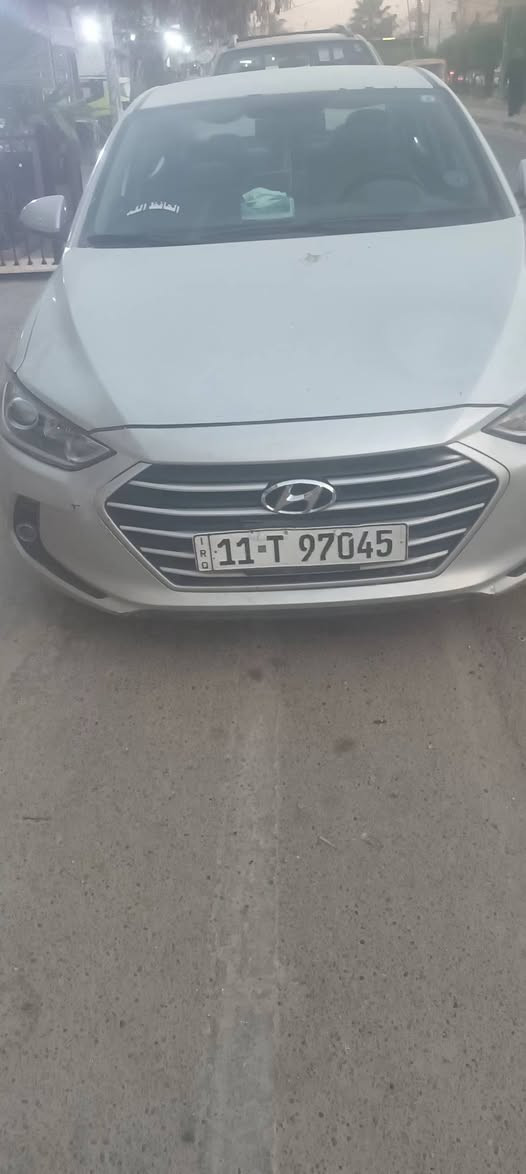 السلام عليكم سيارة النترا موديل ٢٠١٧ للبيع وارد أمريكي حادثها بنيد وجاملغ الأيمن وبيها قطع صبغ السونار مالها موجود سعرها ١١٠ وبيها مجال رقم الموبايل ***********
