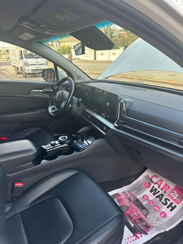 السلام عليكم كيا سبورتج مديل 2023 هايبرد التفويله تمشيك 850 كيلو السيارة كشنات جلد تدفئه كشنات وستيرن كشن السائق كهرباء تبريد شاشه لمس تبريد قطعتين رادارات امامي جانبي حساس خلفي شاشه كبيره متصلة لايت زنون ولد امامي خلفي سياره اقتصاديه وبلبانزين العادي بدون دوانز رقم اربيل باسمي صور الحادث بلمنشور عنوان بغداد الشعب سعرهة 190$ وبيهة مجال قليل الاتصال ***********
