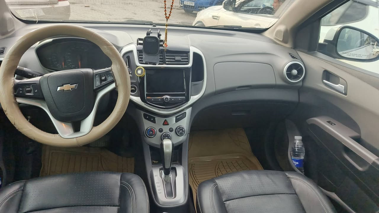 سونك ٢٠١٨ بيه ٤ قطع والباقي كفاله
كير محرك كفاله تدفئ تبريد ب الاستيرن والكشنات شاشه
اصليه ب ٦٣ وبيه مجال 
الاستفسار ***********
