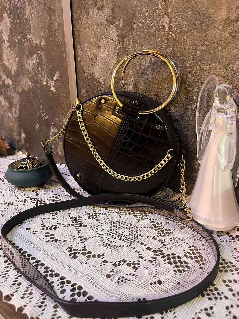 حقيبة يد صغيرة من ريفر آيلاند، حقيبه صغيرة القياس شبر السعر 8 فقط ليبل تنفع هديه تخفيض


**إذا كنت صاحب هذا الإعلان وتريد حذفه لأي سبب، رجاءا أرسل رسالة إلى الدعم الفني**