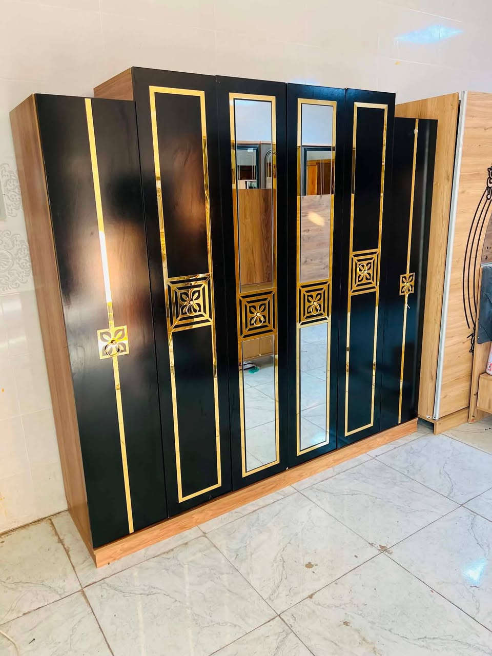 غرفه ترڪي لسعر 450 قفل 
قطع/5
نظافه 95💯
نضام ابواب 😍
مع شد ونقل 🚚 داخل بغداد مجانآ
 باقي المحافظات بسعر مناسب


**إذا كنت صاحب هذا الإعلان وتريد حذفه لأي سبب، رجاءا أرسل رسالة إلى الدعم الفني**