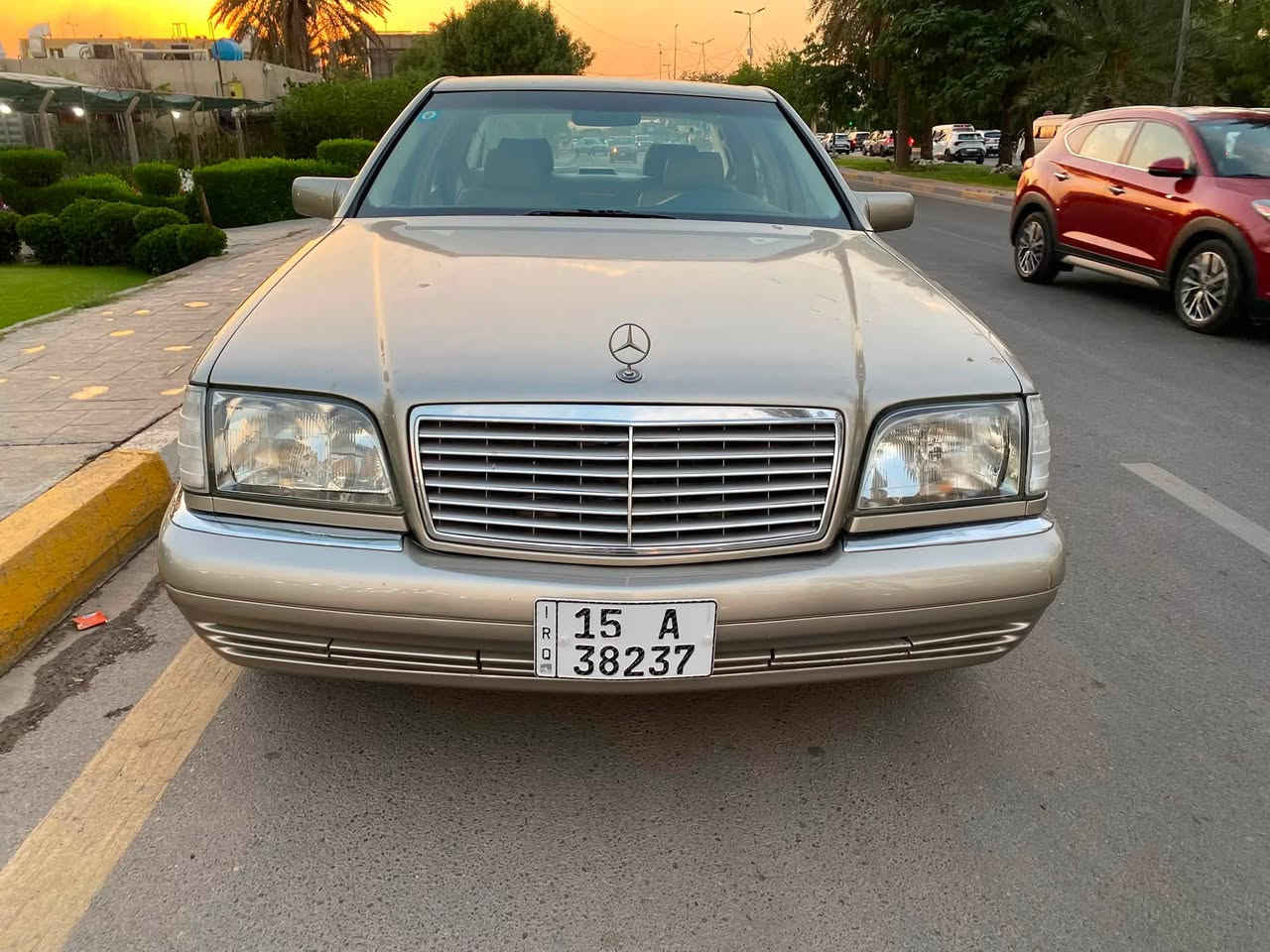 السلام عليكم 
مارسدس S500 
شبح     8.    سلندر  بلادي 
لون ذهبي 
محرك وكير نظيفات 
السياره مصبوغه عام  
بدون خياس 
بدون ضربه 
موديل 1992  اصل
تبريد شغال 

سلايد روف. عاطل 
تخم ويل كب جديد 
تايرات زوج جديد. 
وزوج نص عمر
السياره بسمي      رقم انبار دولي 
تحويل مباشر
للبيع فقط بدون مراوس   بدون مراوس 
سعرها. 65 ورقه   

***********
ممتواجد عل نت  شراي خابر وتدلل مو تعلق وتنطي سعر او تقييم منك وكيفك
مكانها السياره بغداد
