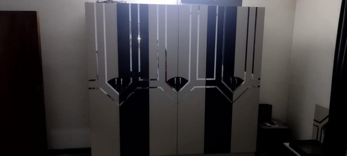 مكيفات هيسينز 1 ط2  انفرتر 2025
الواحد ب 600الف

طقم كنبايات 10 مقاعد 
ثلاثية 2 
مفارد 2 
ثنائية 1 
ب 250 الف مع طقم الطاولات  طاولة كبيرة و3 طربيزات

غسالة هيسنز انفرتر 2025 8 كيلو 
550 الف

غرفة نوم تركي 7 قطع تخت ثابت مع الفرشة طبية 30 سم. 650 الف

غاز اربع روس والفرن غاز فوق وتحت  140 الف

سخان ماء 120 لتر الطحان 50 الف

جرة غاز عراقية 65 الف

شاشة lgqned قياس 43 فول سمارت بعدها بالجيلاتين 150 الف طاولة الشاشة 35 الف

طبعا كل الاغراض نضافة 100 بال100 وجديدة

بس طقم الكنبايات نضافة 90 بالمية

واستخدام وبسط يعني فيك تقول وكالة بس بدون اكياس

+964 751 717 5771
يرجى التواصل عله الرقم


**إذا كنت صاحب هذا الإعلان وتريد حذفه لأي سبب، رجاءا أرسل رسالة إلى الدعم الفني**