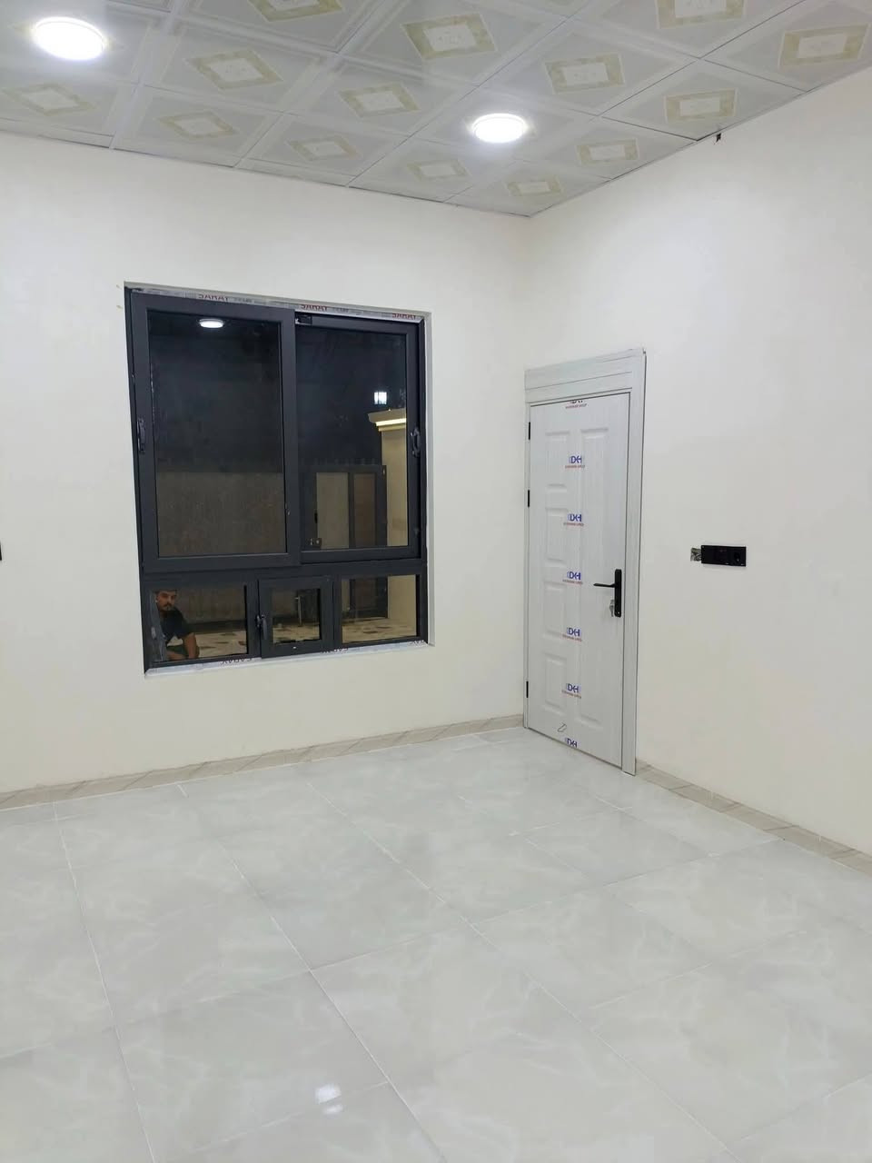 السلام عليكم دار للبيع ١٠٠ م طول العنوان حي العسكري الزراعي ثالث فرع قرب اسواق البركه فول مواصفات السعر ٤٣ للاستفسار الاتصال ع الرقم ***********
