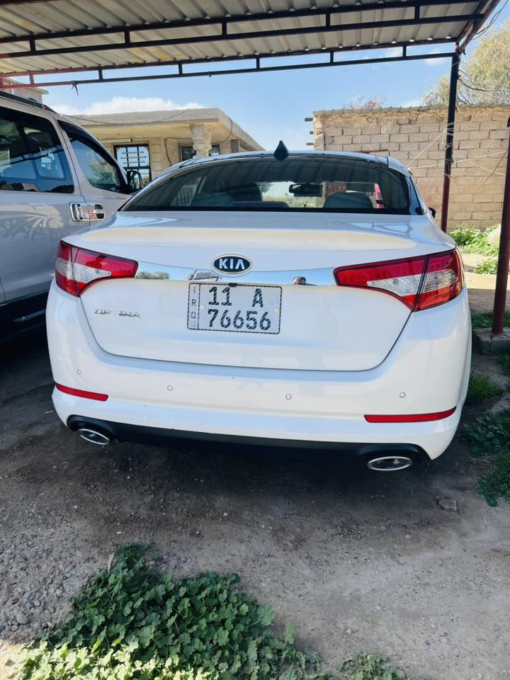 كيا اوبتما للبيع

موديل 2011 رقم بغداد 
محرك 2400دوش 
مفكوله من ضربه وصبغ 
فول مواصفات واحد   واحد 
سياره جديده بمعنا الكلمه 
للتصال ع الارقام 

‭0776 531 1330‬

‭0751 381 6346‬
