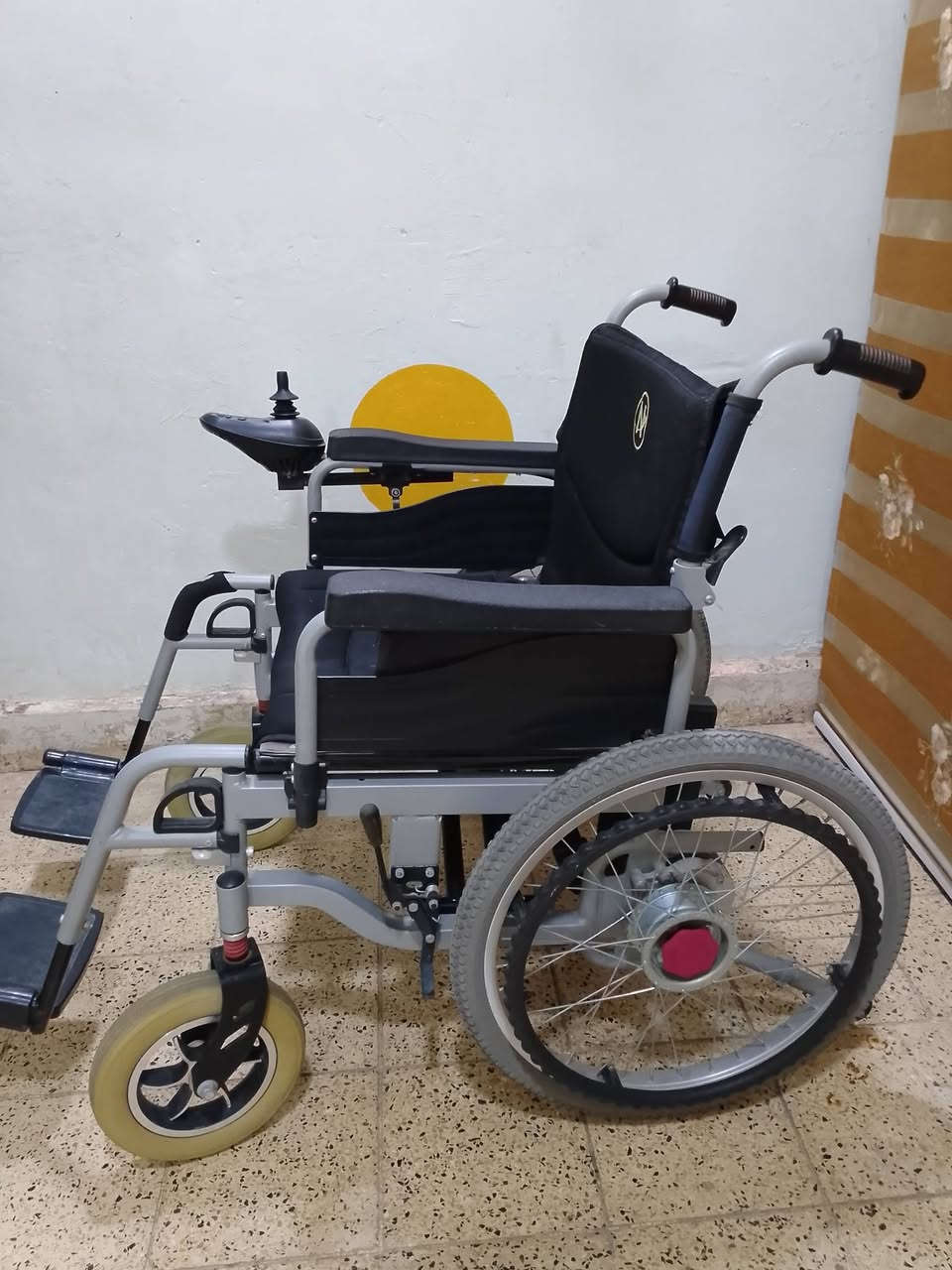 سلام عليكم كرسي كهربائي للبيع الحجم الكبير يطبك سعر 500 بي مجال قليل الاستفسار خاص


**إذا كنت صاحب هذا الإعلان وتريد حذفه لأي سبب، رجاءا أرسل رسالة إلى الدعم الفني**