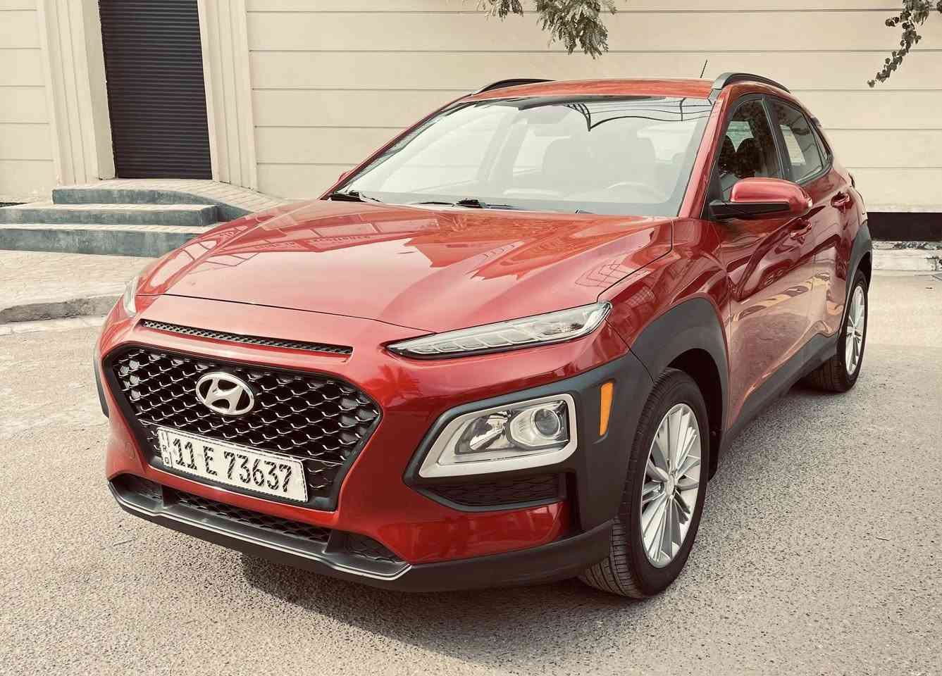 سلام عليكم  للبيع فقط
هونداي كونا 2020 لون احمر 
محرك 2000 دوش كير AT 
داخل لونين اسود ورصاصي 
بصمة تشغيل + ابواب 
لد نهاري - لايت عدسة 
رادار امامي + جانبي
اشاير بلمري ويل كب كبير 17 
( فور ويل ) AWD 
كشن امامي هيتر  - ماشية 83mi
3 انظمة قيادة سبورت - نورمال - فور ويل 
تحكم ستيرن شاشة كاميرا 
مانع انحدار - تحديد مسار 
حادث سيارة جانبي باب خلفي + جاملغ خلفي 
بدون ايرباك + بارد باب خلفي ايمن جزء بسيط 
بجم بلادي صندوق بلادي محرك كير تبريد صدر 
بلادي وضع شركة سيارة كاملة بدون اي نقص 
رقم بغداد باسمي السعر (  134 ) وبية مجال بسيط 
مكان سيارة بغداد زيونة / ***********
