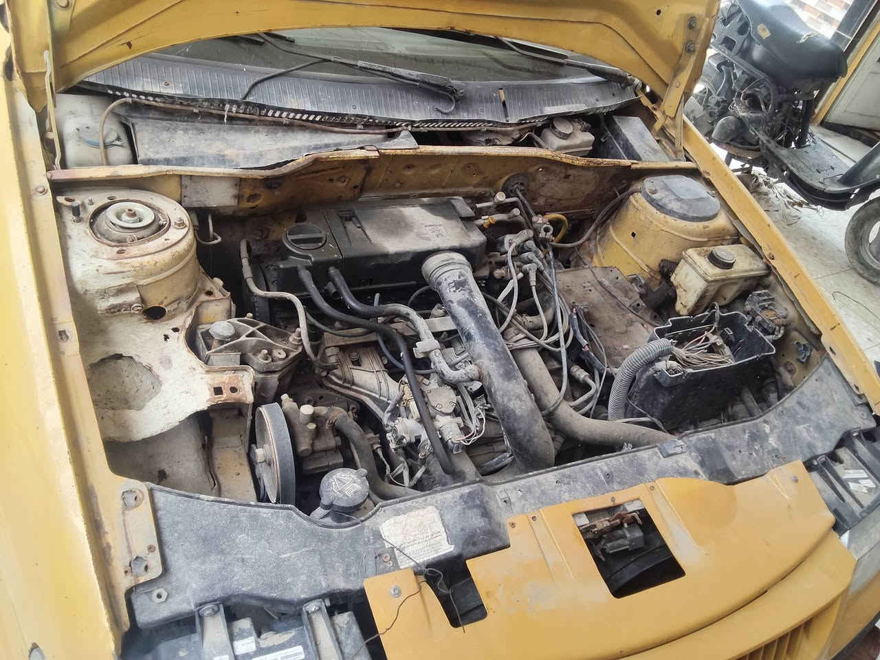 شغاله رقم بابل سنويته ل 27 وسنويه استنساخ ومالكه يريد تحويل مصفره غرامات وهيئه عليه 276الف بس الشراي يتصل ***********
