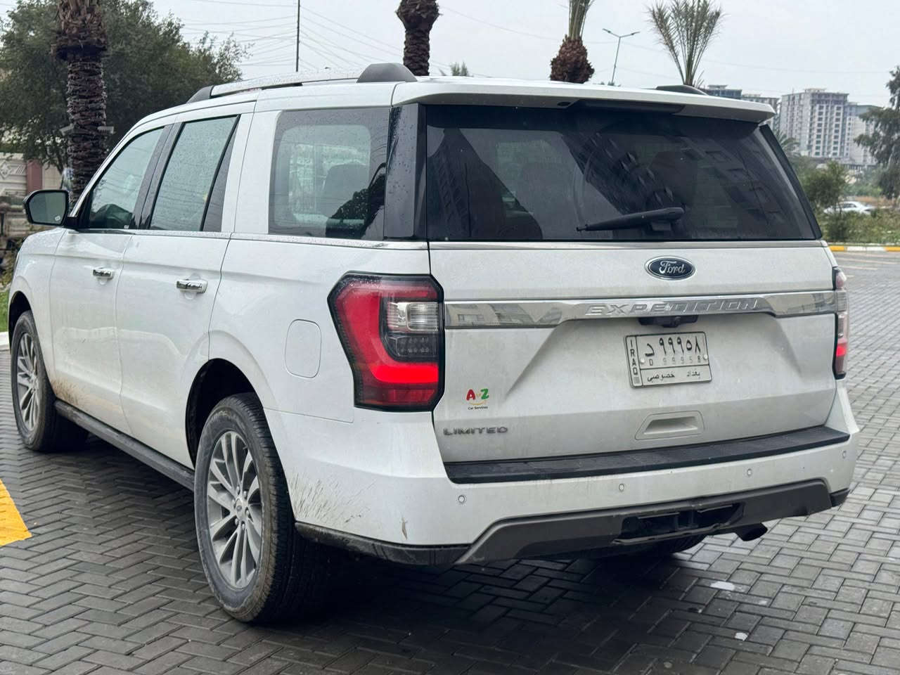 السلام عليكم فورد للبيع اكسبدشن موديل ٢٠١٨ بجم كبس بيها فول لمتدد كشنات تبريد بنورما
السعر ٢٤٥ وبيها مجال بسيط للشراي والعنده جيب اراوس 

الاتصال ***********
