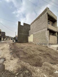 قطعه ارض للبيع مساحه ٥٠متر (ركن) مربع ٣٠٠٠ رقم القطعه ٣٥٤٦     الارض م...