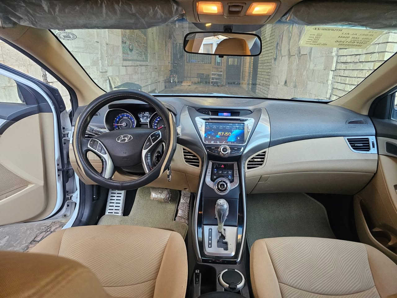 النترا ٢٠١٤
خليجي GLS
 اخت الزيرو ماشيه 45 الف فول مواصفات
بوضع الشركه او الوكاله
مكفوله كفاله عامه
ماعدئ شبر بالدوسه
كير ومحرك وحداديه على وضع الشركه فتحة سقف
مري شفط محرك ١٨٠٠
من الشركه عدنا الاسبير منازل 
مكانها بغداد منصور
السعر رقم 1 رد تلقائي
رقم راعيها
***********
