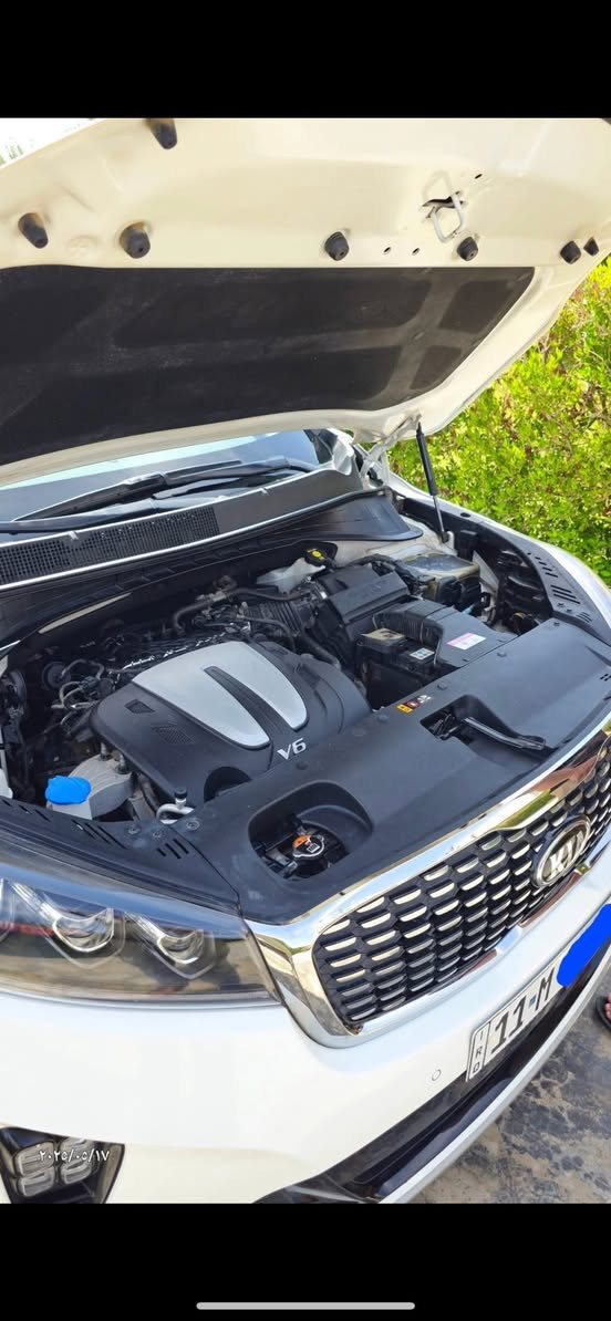 كية سورنتو خليجي  موديل 2018 جديدة ماشية 60 حقيقي مواصفات بصمة جلد كشن كهرباء شاشة كبيرة مري شفط جنة كهرباء  مكان سيارة بغداد المشتل  السعر 260$ بيه مجال لاتصال فقط ***********
