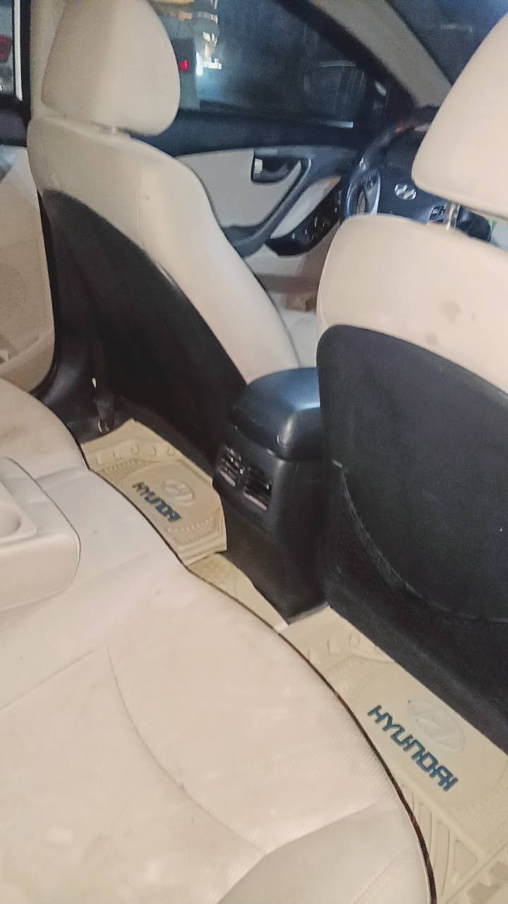 النترا 2015 خليجي بي طخات جاملغين وباب مصبوغ نص
فول عدا البصمه رقم بغداد مداور ثاني يوم
مكان السيارة حلة شارع 80 جهة كربلاء
رقم صاحب السيارة ***********
السعر 130 وبيها مجال
