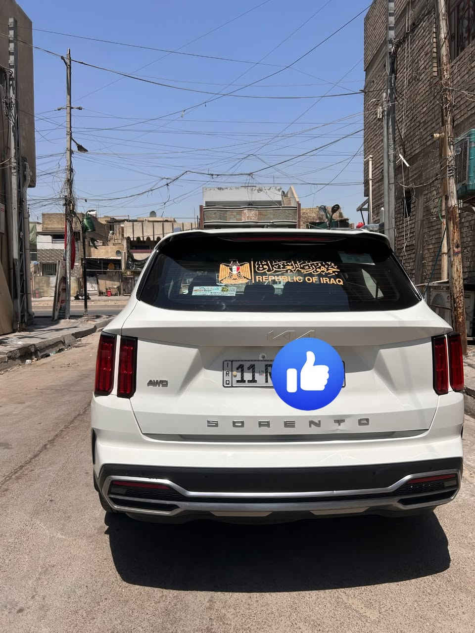 السلام 
للبيع كيا سورنتو موديل 2022 خليجي فول 4X
محرك V6 3.500
مواصفات
كشنات كهرباء
كشنات تدفئه تبريد 
كامرات بالاشاير
جنطه كهرباء
فور ويل كهرباء
اشاير بالمري
حساسات اماميه خلفيه
5 كامرات
بنوراما
3 قطع تبريد
7 راكب
لايتات زنون بلاد
اناره محيطيه
بردات خليفيه بلاد
كير موس
4 وضعيات قياده
نضام كاربلي و اندرويد
شاحن واير ليس
مناخ منفصل
كشنات جلد
تخم تايرات جديد
اوتو هولد
جنطه كهرباء +شفط
اناره ترحيب بالباب 
السياره بيها مكانين بارد كلش خفيفه والبنيد مفتوح معير بدون اي ضربه او ضرر
مكان السياره بغداد 
السعر 260 مجال بسيط
للاستفسار ***********
