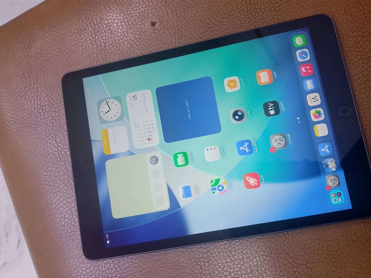 أيباد للبيع 9 ذاكره 64 جهاز نضيف يخبل رقمي للتواصل واتساب ***********
