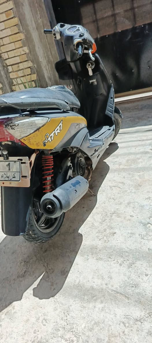 للبيع السعر 300المكان حي المعلمين ***********ملاحضه نقص بريك خلفي ماعرف شبي
