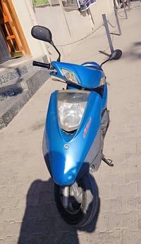 دراجة بريز نظيفة شلعة معدل بالمشي اي نقص مابيه شغاله هندر سلف كهربائيا...