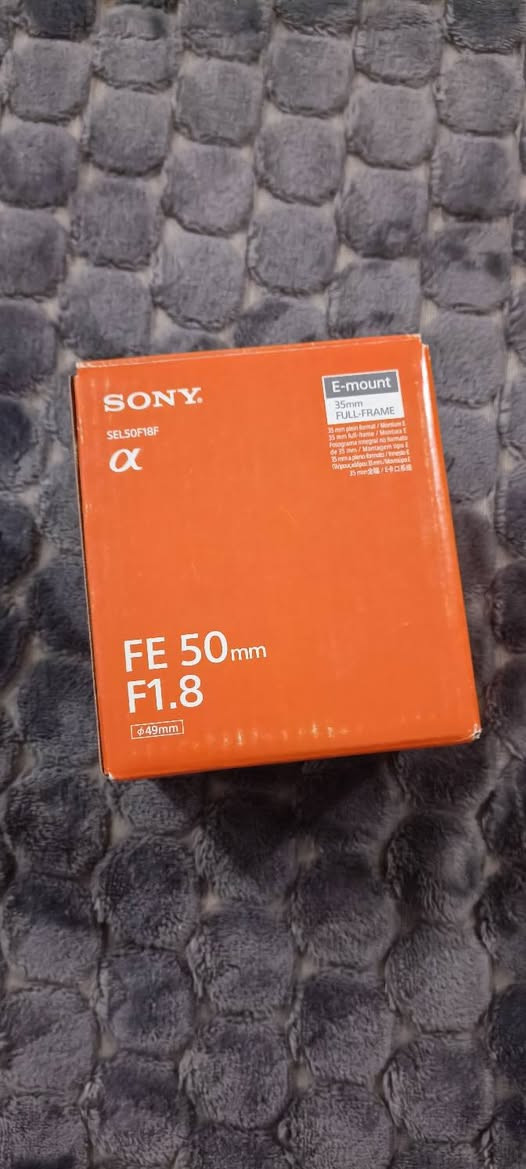 الكاميرا sony zve10كاملة مع ملحقاتها شاحن وبطارية وميكرفون استخدام سنة وحدة فقط ما داخله تصليح ولا بيها كسر
هاي العدسة   50 مواصفاتها كاملة هم جديدة استخدام قليل 
وهذا الفلاش يرهم كانون ونيكون وسوني 
عارضته ب 60


**إذا كنت صاحب هذا الإعلان وتريد حذفه لأي سبب، رجاءا أرسل رسالة إلى الدعم الفني**