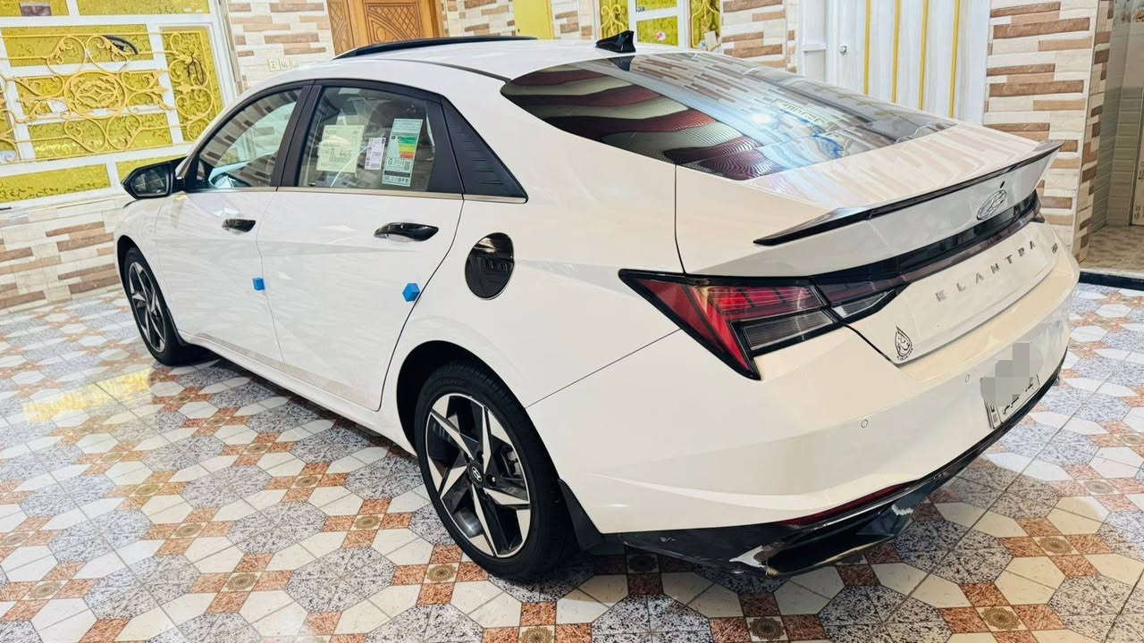 يالله...
السلام عليكم ورحمة الله وبركاته
آلنترا 2023 خليجي اصل بغداد حره مشروع وطني تحويل مباشر للمشتري وسنويه جديده. 
محرگ وگير مكفولات شرط حتئ الفتح حجم المحرك 2000 دوش . 
وارد خليجي كفاله عامه ضربه وتبديل وصبغ وبارد وشخوط وطخات شرط الفحص . 
فول مواصفات واحد ع واحد.
بصمه تشغيل بصمه أبواب تشغيل عن بعد جنطه ذكيه عند الاقتراب فتحه تنته لد نهاري بگلايت LED حساس أمامي وخلفي اشاير مري شفط شاشه كبيره كامره دواره تحگم جيهتين مثبت سرعه 3 انظمة قيادة عادي إيكو سبورت سرعه دسك أمامي خلفي دواخل بيجي وعسلي ويل گب گروم حجم 17 عدد 5 ماشيه 75 الف تبريد قطعتين مري ترحيب يدات ترحيب السيارة ع وضع الشركة من حدادية وتبريد 
 وباقي الموصفات المعروفه للاستفسار اتصل وبخدمتك مكاني ناصريه مركز
***********
***********
