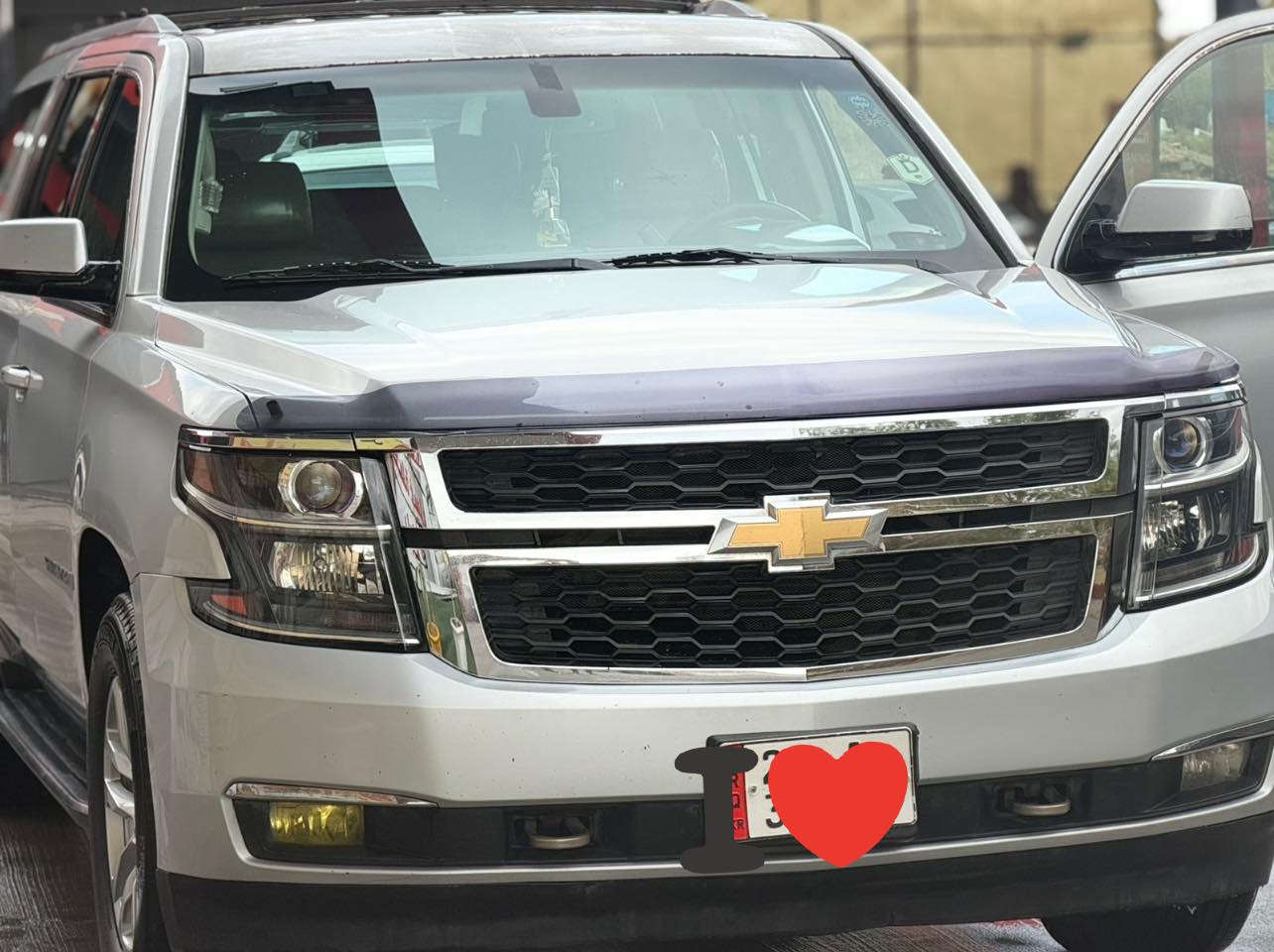 شوفر سوبر بان موديل 2015 سياره خليجيه بدون حادث صبخ بنيد وجاملغ بدون حادث اثر جراد سياره جديده تخم تاير مشلن كير جديد مكينه خير من الله صدر جديد لاستيك قماره هسه بدلته جديد دوشمه عامه سياره ربع ما تصرف عليهه سياره نضيفه وخير من الله رقم شمالي بدون خط بيهه مكتب من اربيل السعر 265 وبيهه مجال شراي ينتصل ويدلل ***********مصطفى علي
