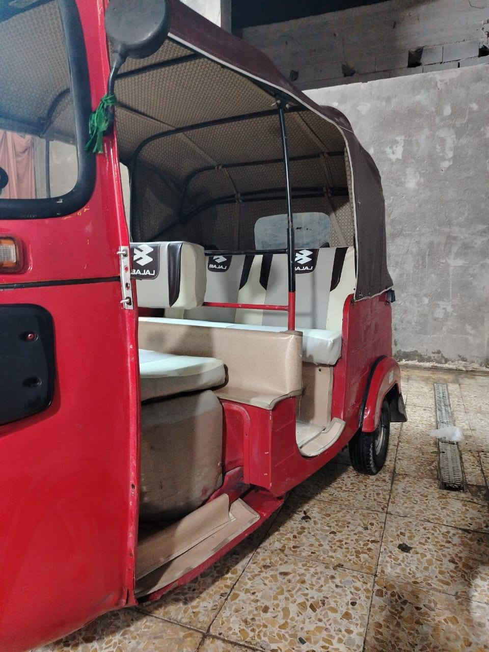 سلام عليكم  تكتك 18 شهر 10 رقم وسنويه مكينه مكفوله من التنقيص والتبخير كهربائيات شغاله السعر 4800 وبيها مجال مكاني بغداد مدينه الصدر رقمي ***********
