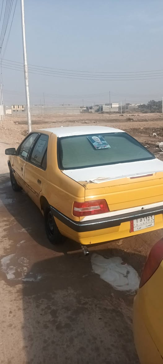 أسلام عليكم سيارة بيجو ٤٠٥ مديل 2015 جاملق المامي مبدل اثر خياس وبيها ضربه بجاملغ الخلفي سنوية تنتهي 2027 مكينه وكير حداديه خير من الله مشط جديد منظومه تبريد جديد تخم تاير جديد كهربائية كله شغاله العنوان البصره المدينه السعر 33 وبيه مجال قليل رقم الهاتف ***********
